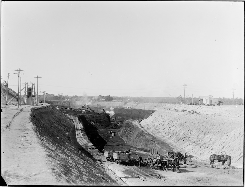 Yallourn open-cut coal mine, circa 1920–30 Yallourn open-cut coal mine, circa 1920–30