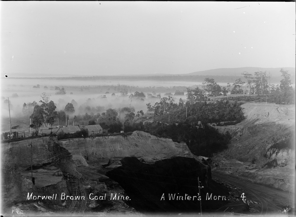 Morwell brown coal mine, circa 1920–1930 Morwell brown coal mine, circa 1920–1930